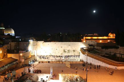 Jerusalem The Western Wall (kotel) at night